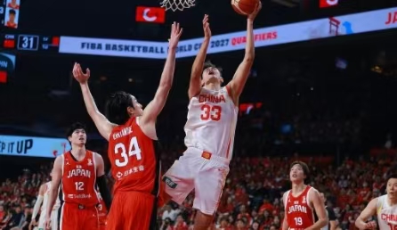 中國男籃逆轉(zhuǎn)戰(zhàn)勝日本隊！